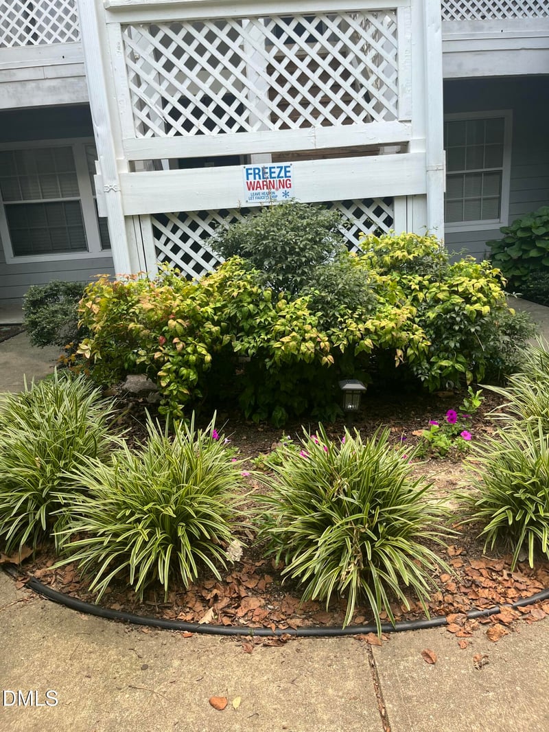 4907 Hollenden Dr #101, Raleigh, NC 27616