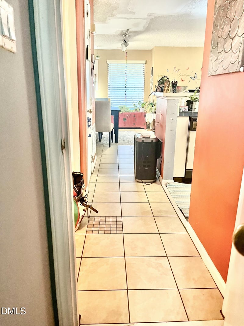 4907 Hollenden Dr #101, Raleigh, NC 27616