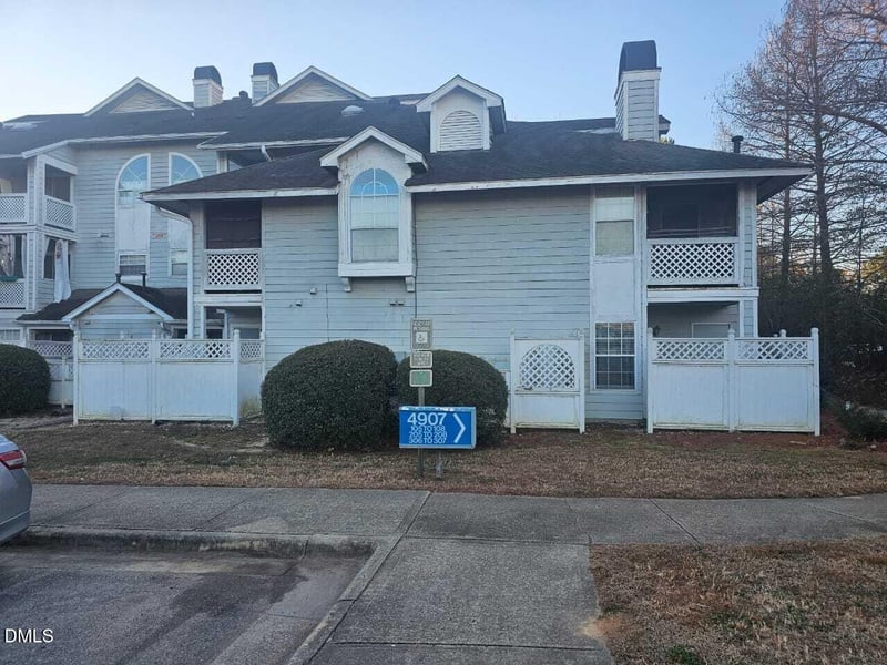 4907 Hollenden Dr #106, Raleigh, NC 27616