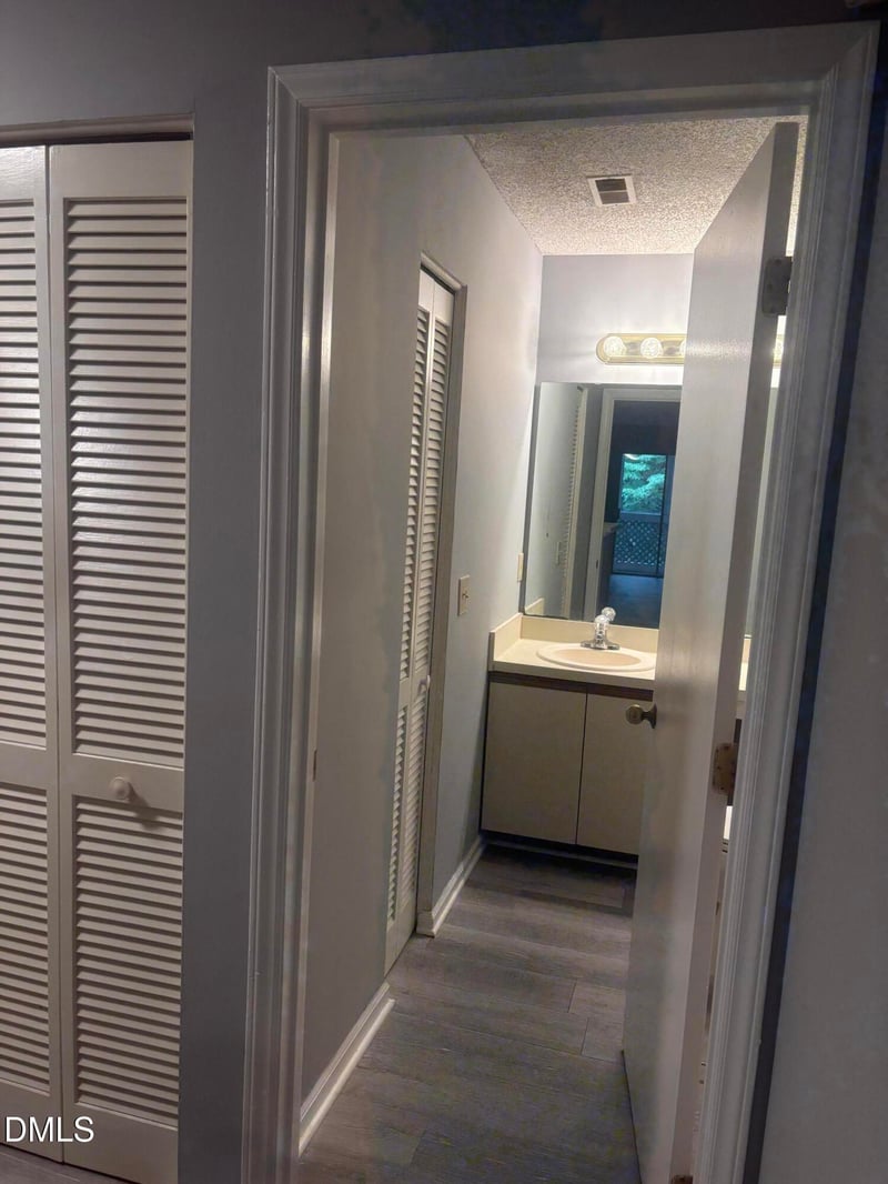 4907 Hollenden Dr #Apt 207, Raleigh, NC 27616