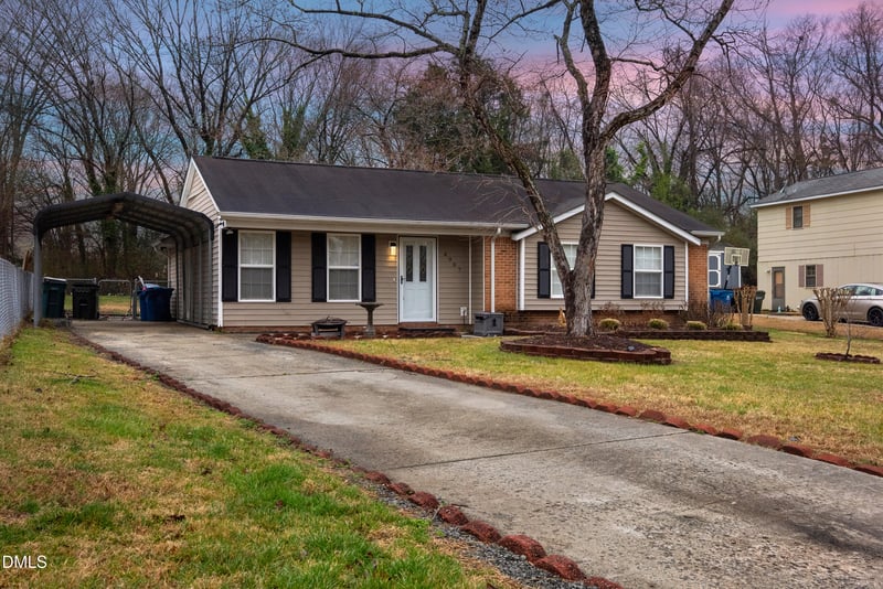 4907 Singing Woods Pl, Durham, NC 27712