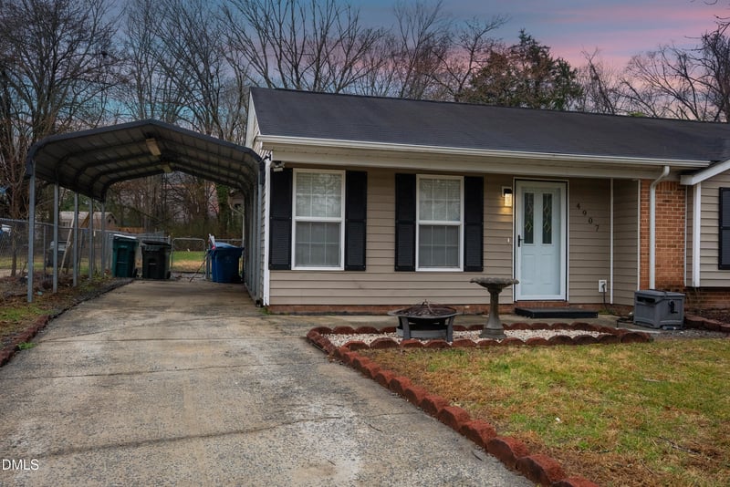 4907 Singing Woods Pl, Durham, NC 27712