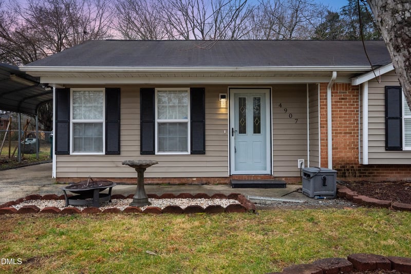 4907 Singing Woods Pl, Durham, NC 27712