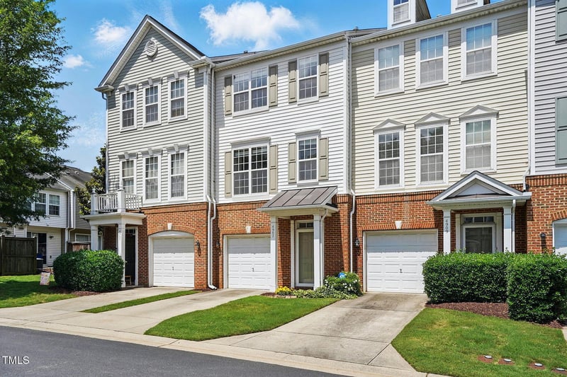 4907 Wyatt Brook Way, Raleigh, NC 27609