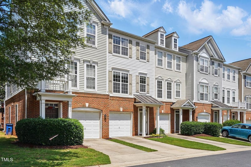 4907 Wyatt Brook Way, Raleigh, NC 27609
