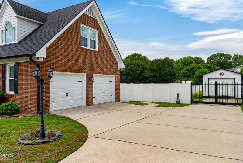 4908 Allanbrooke Ln, Fuquay Varina, NC 27526
