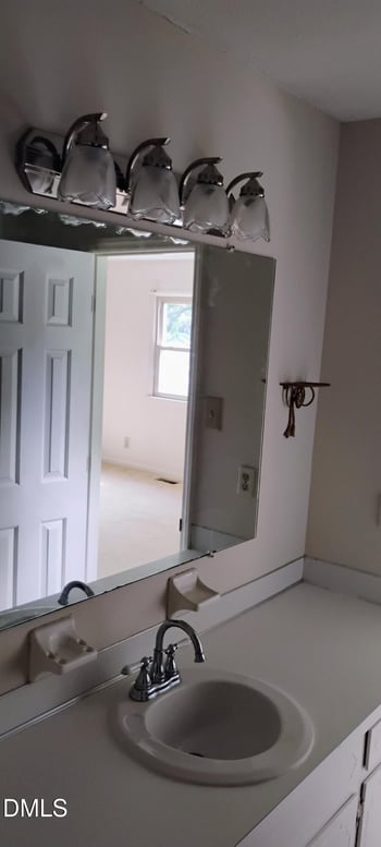4908 Mandel Rd, Durham, NC 27712