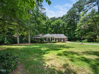4909 Brookhaven Dr, Raleigh, NC 27612
