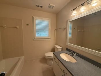 4909 Fortunes Ridge Dr, Durham, NC 27713