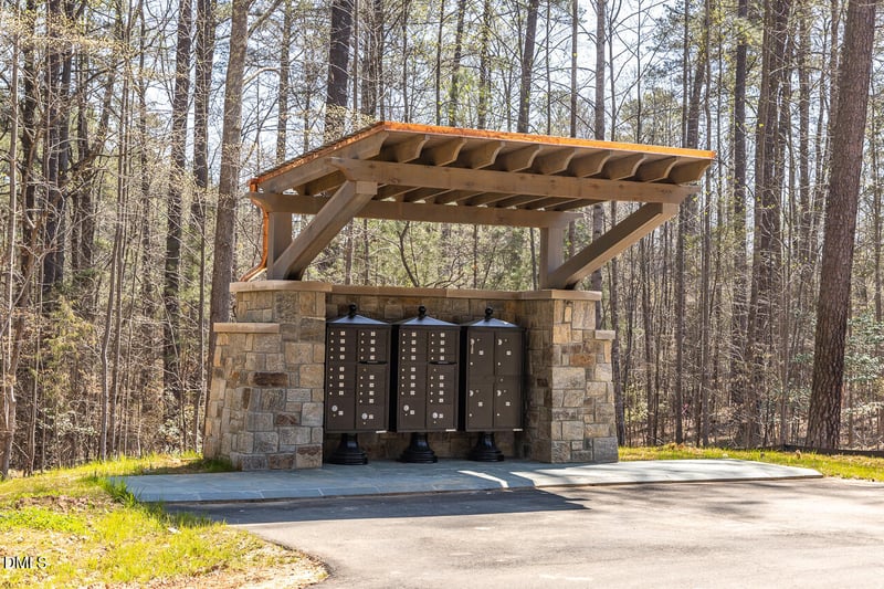 4909 Foxridge Dr, Raleigh, NC 27614