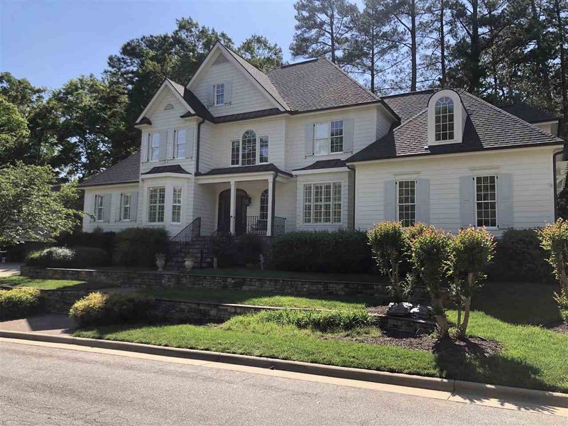 4909 Old Millcrest Ct, Raleigh, NC 27609