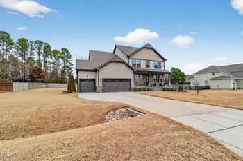 4909 Sunset Stream Dr, Fuquay Varina, NC 27526