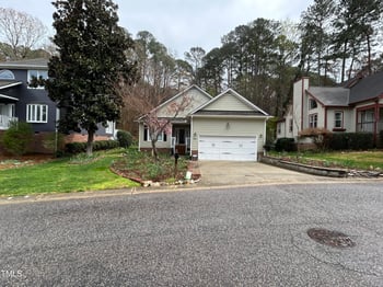 4909 Willow Tree Ln, Clayton, NC 27520