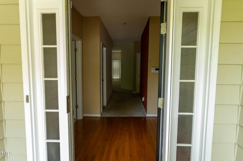 4909 Willow Tree Ln, Clayton, NC 27520