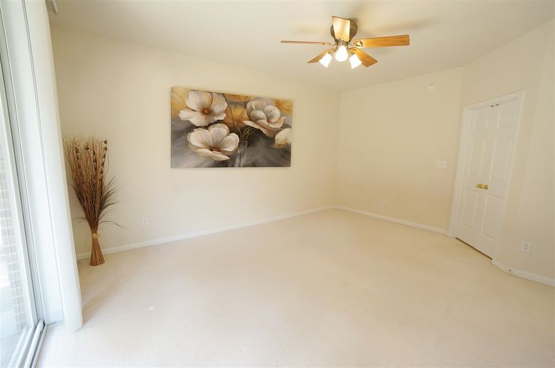 4910 Brook Knoll Pl, Raleigh, NC 27609