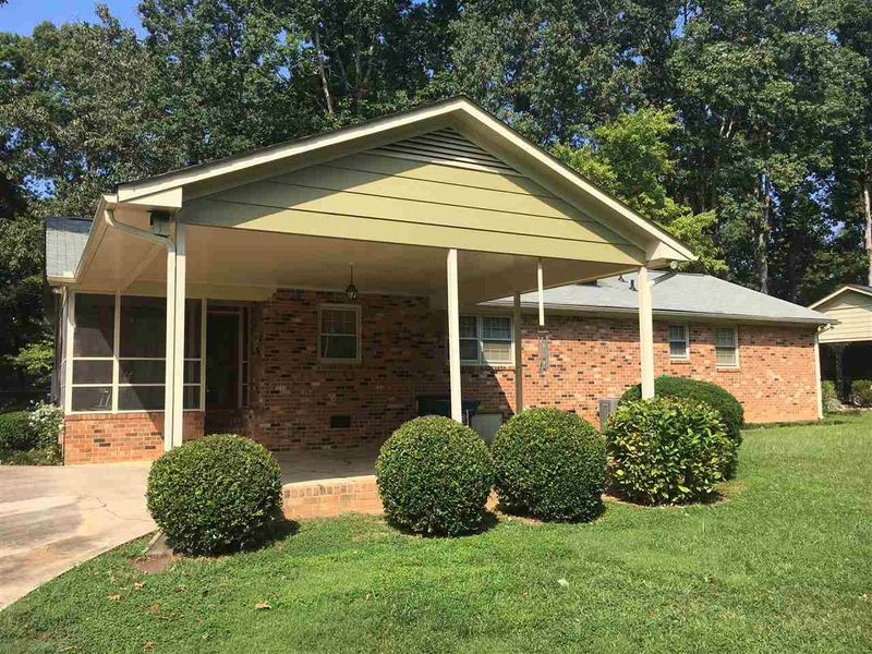 4910 Heritage Dr, Durham, NC 27712