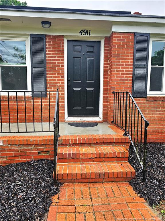4911 Cypress Rd, Fayetteville, NC 28304