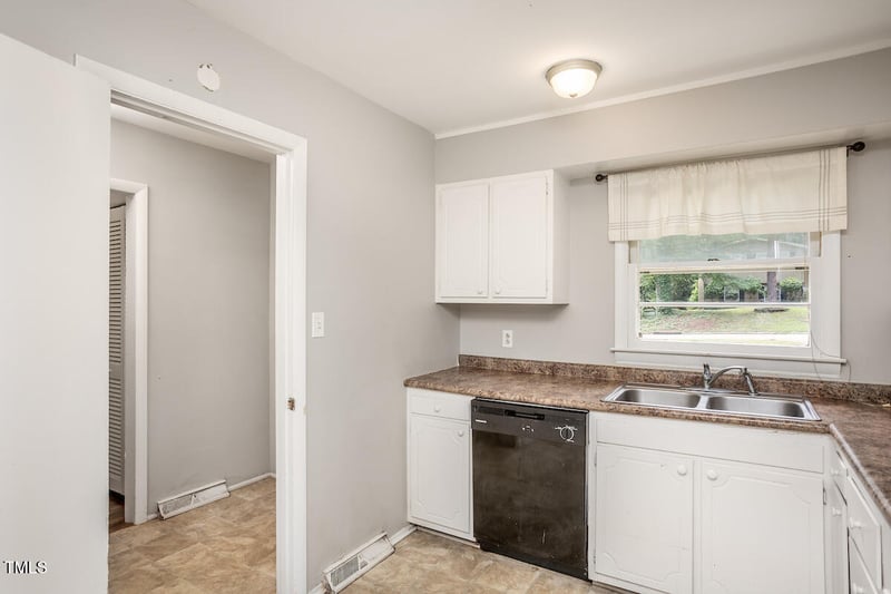 4912 Auburn Rd, Raleigh, NC 27609