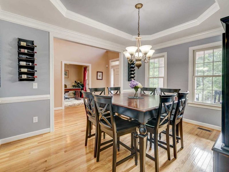 4912 Mill Hill Ln, Chapel Hill, NC 27517
