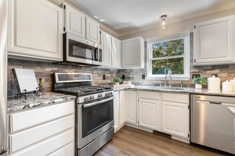 4913 Knightsbridge Way, Raleigh, NC 27604