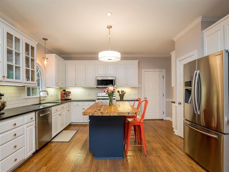 4913 Timbergreen Ln, Holly Springs, NC 27540