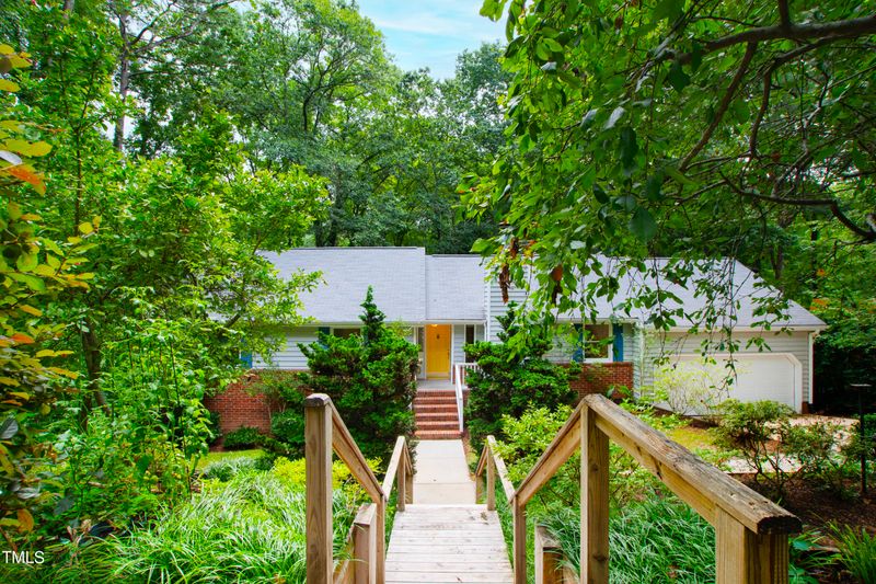 4914 Connell Dr, Raleigh, NC 27612