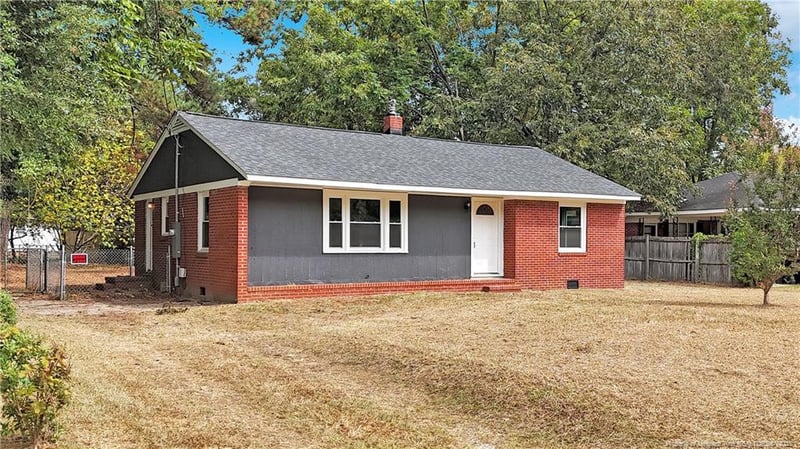 4914 Walnut Dr, Fayetteville, NC 28304