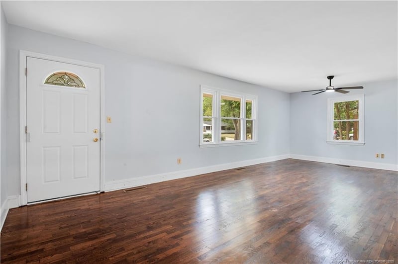 4914 Walnut Dr, Fayetteville, NC 28304