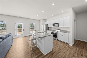 4915 Pioneer Dr, Sanford, NC 27330