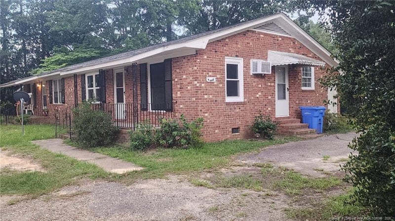 4916 Rosehill Rd, Fayetteville, NC 28311