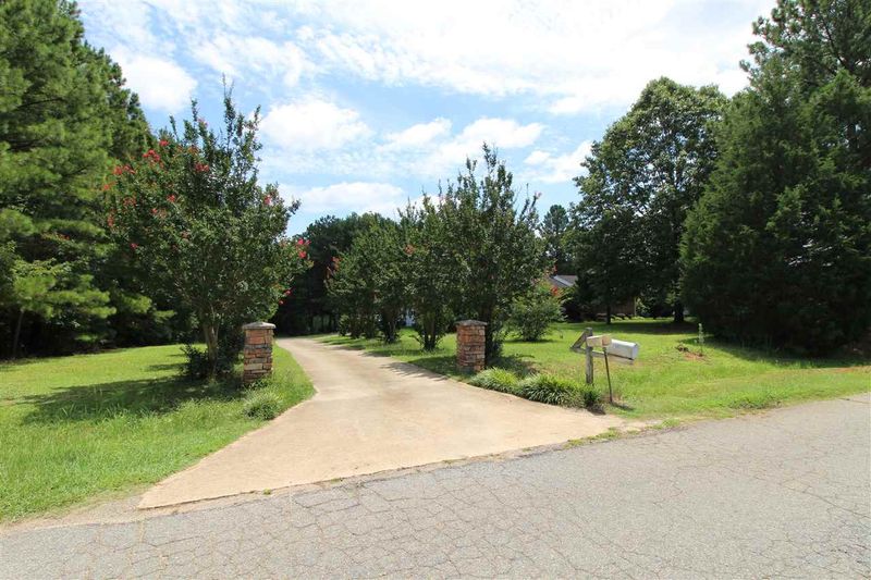 4917 Lee Dr, Garner, NC 27529