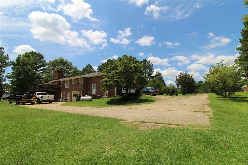 4917 Lee Dr, Garner, NC 27529