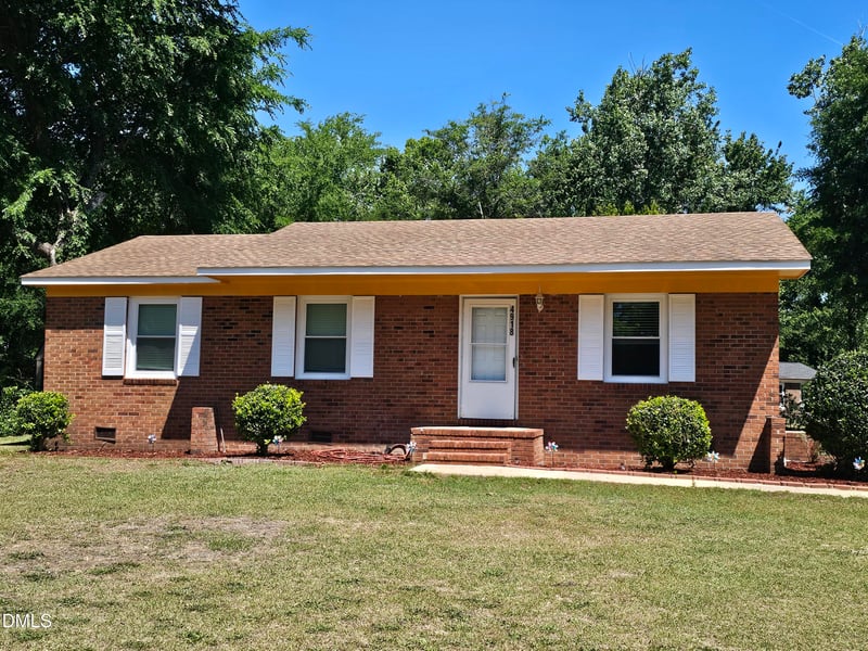4918 Ellsworth Dr, Fayetteville, NC 28304