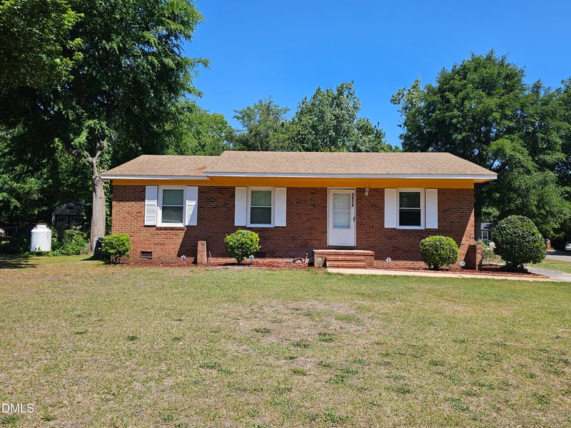 4918 Ellsworth Dr, Fayetteville, NC 28304