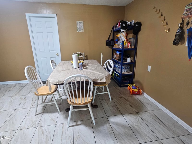 4918 Ellsworth Dr, Fayetteville, NC 28304