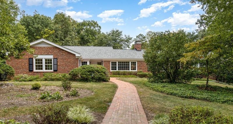 4918 Rembert Dr, Raleigh, NC 27612