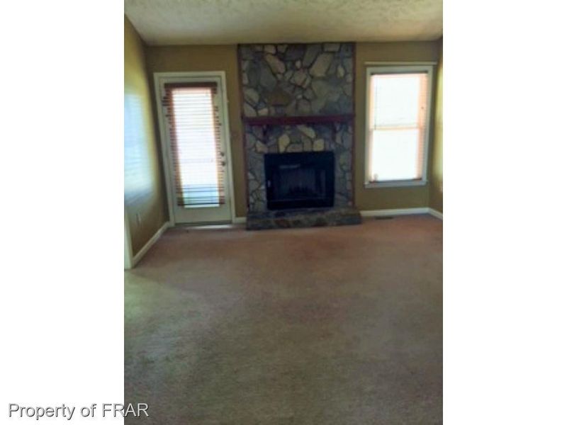 4918 Shimmer Dr, Fayetteville, NC 28304