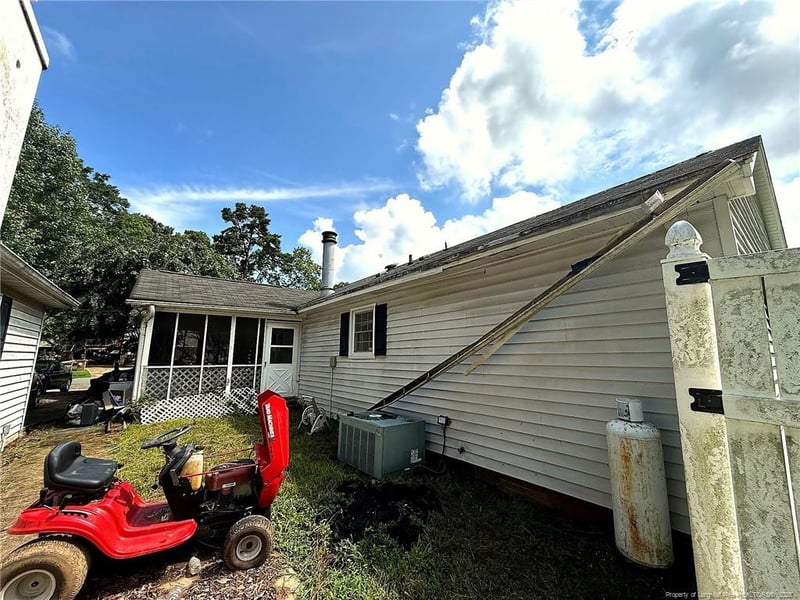 4919 Mandel Rd, Durham, NC 27712