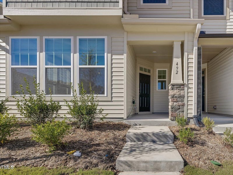 492 Channel Drop Dr #116, Clayton, NC 27520