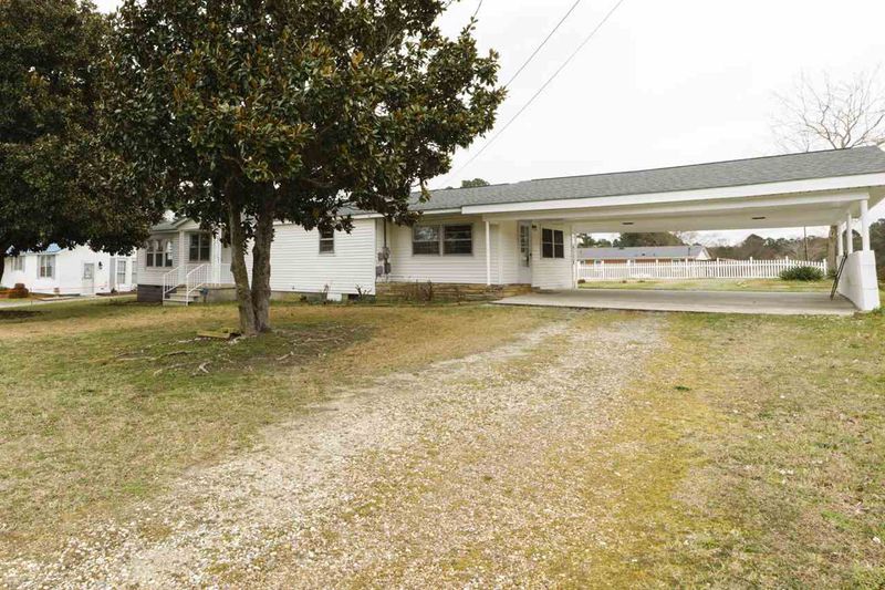 492 E Stewart St, Coats, NC 27521