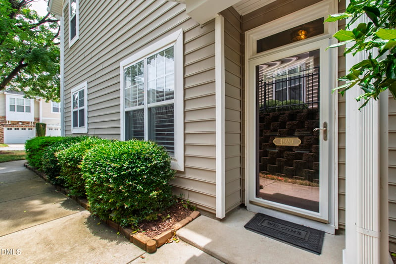 4920 Amber Clay Ln, Raleigh, NC 27612