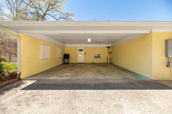 4920 Hermitage Dr, Raleigh, NC 27612