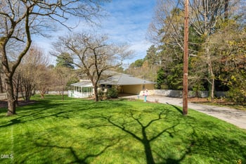 4920 Hermitage Dr, Raleigh, NC 27612