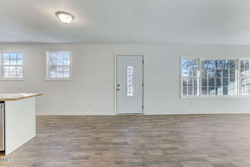 4921 Universal Dr, Wake Forest, NC 27587