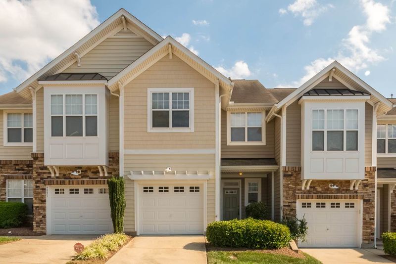 4923 Amber Clay Ln, Raleigh, NC 27612
