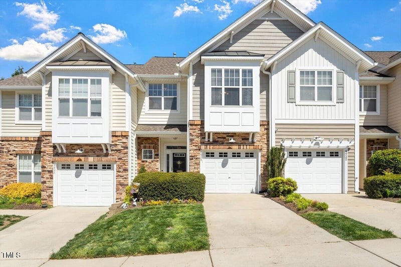 4924 Amber Clay Ln, Raleigh, NC 27612