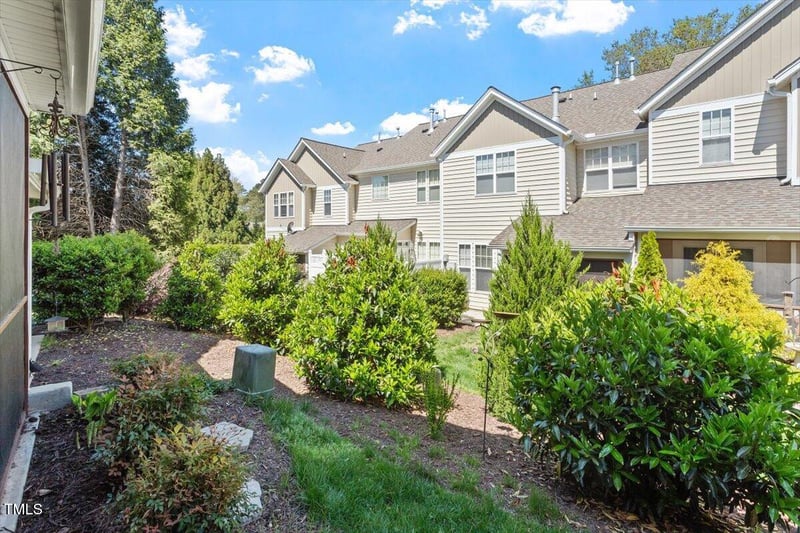 4924 Amber Clay Ln, Raleigh, NC 27612
