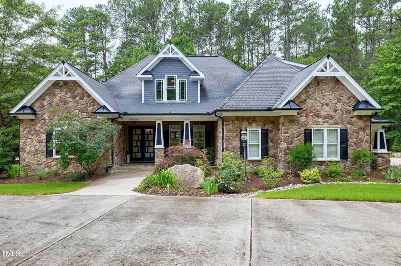 4924 Stoneyoak Ln, Raleigh, NC 27610