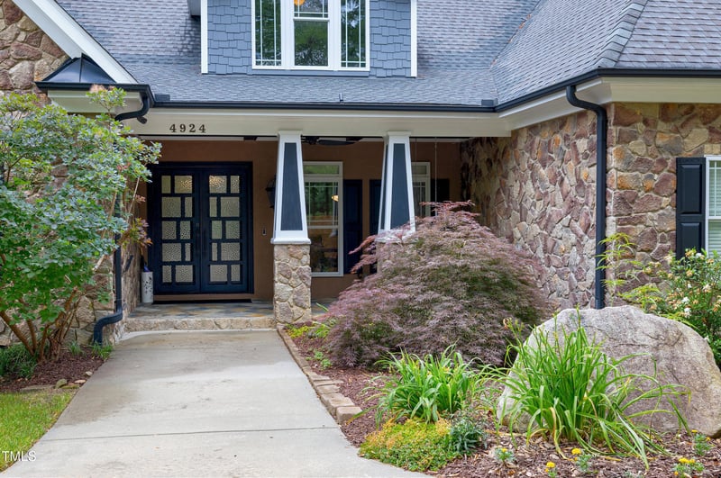 4924 Stoneyoak Ln, Raleigh, NC 27610