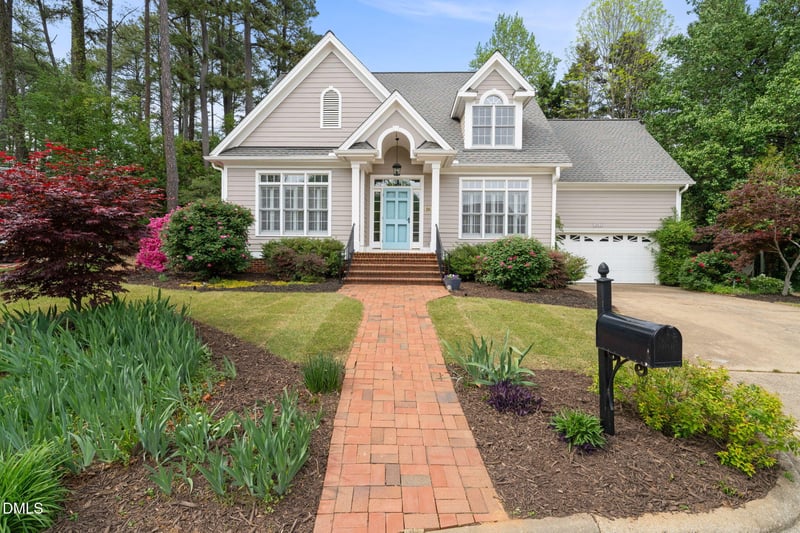 4925 Old Millcrest Ct, Raleigh, NC 27609